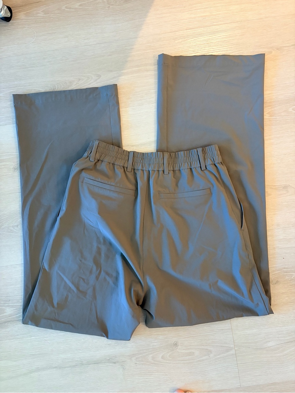Alo yoga pursuit trouser - Picture 5 of 9